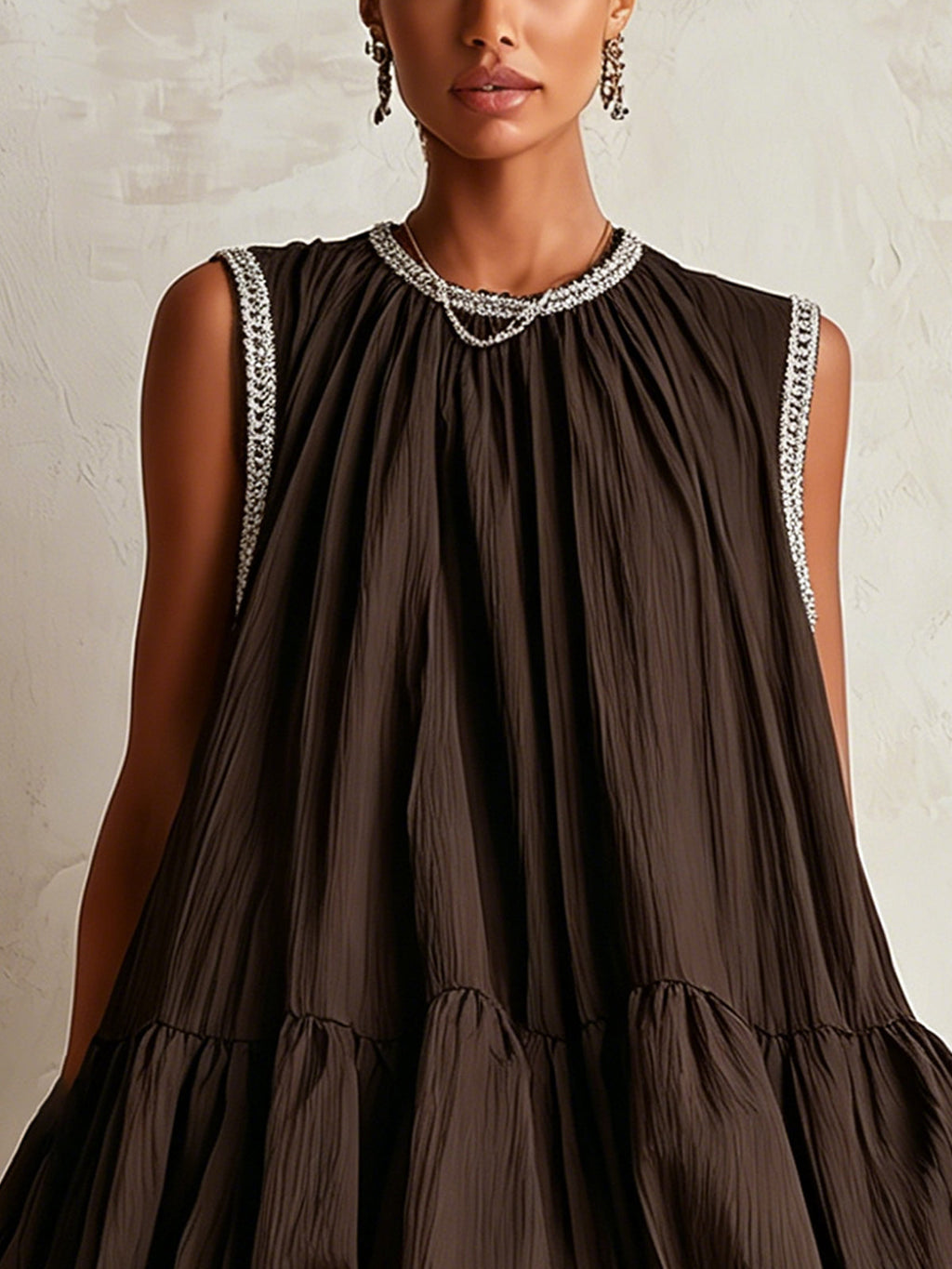 Colette | Mini Vestido Sin Mangas Marrón con Dobladillo Abullonado