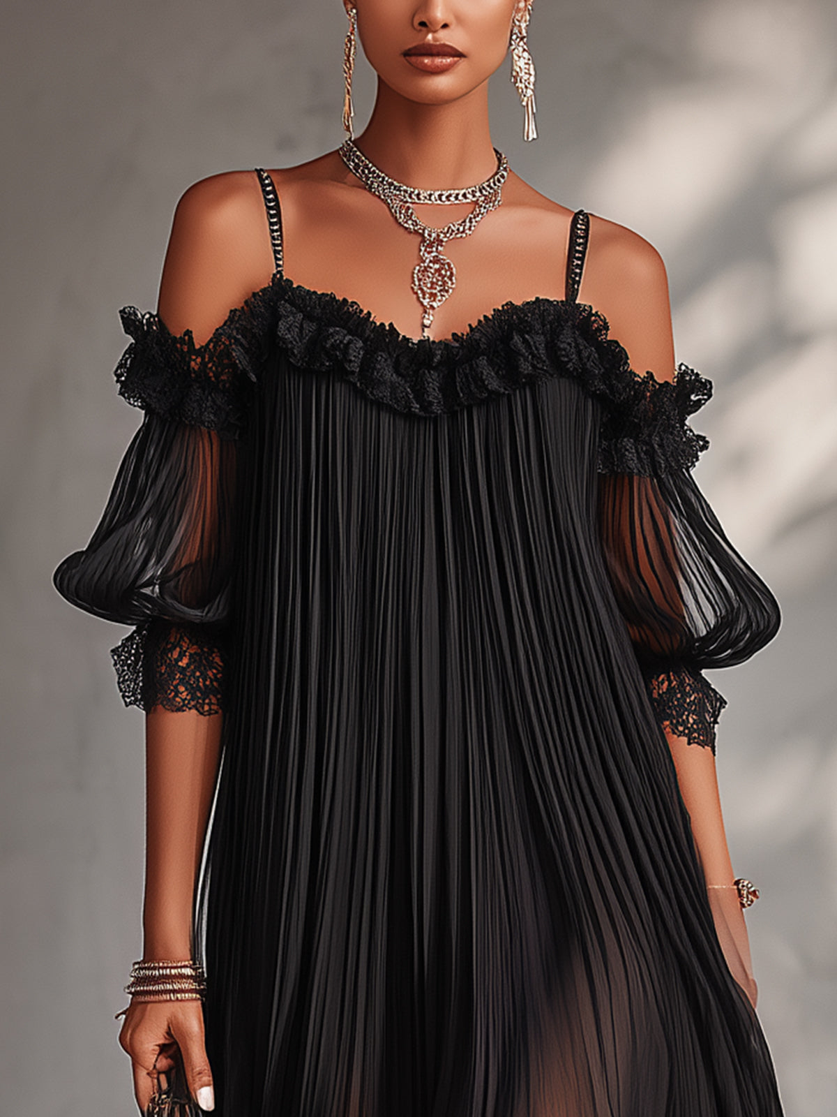 Camille | Vestido Mini de Muselina Negra con Hombros Descubiertos y Bordes de Encaje
