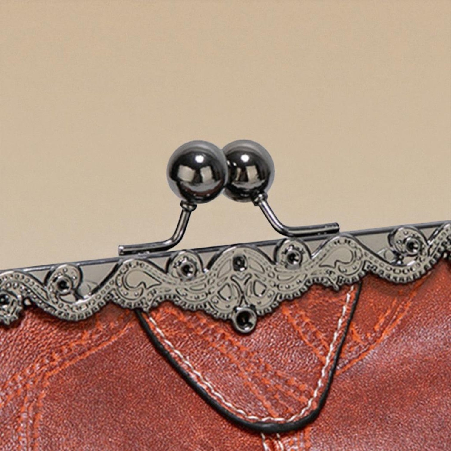 Borsa vintage con chiusura a scatto