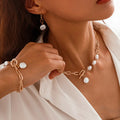 Set di Collana, Bracciale e Orecchini in Perle Paperclip Eleganti