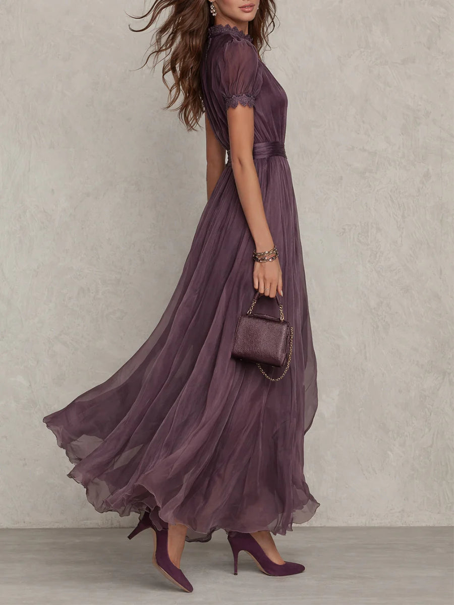 Flavia - Vestito lungo viola con scollo a chiave, bordo in pizzo di chiffon