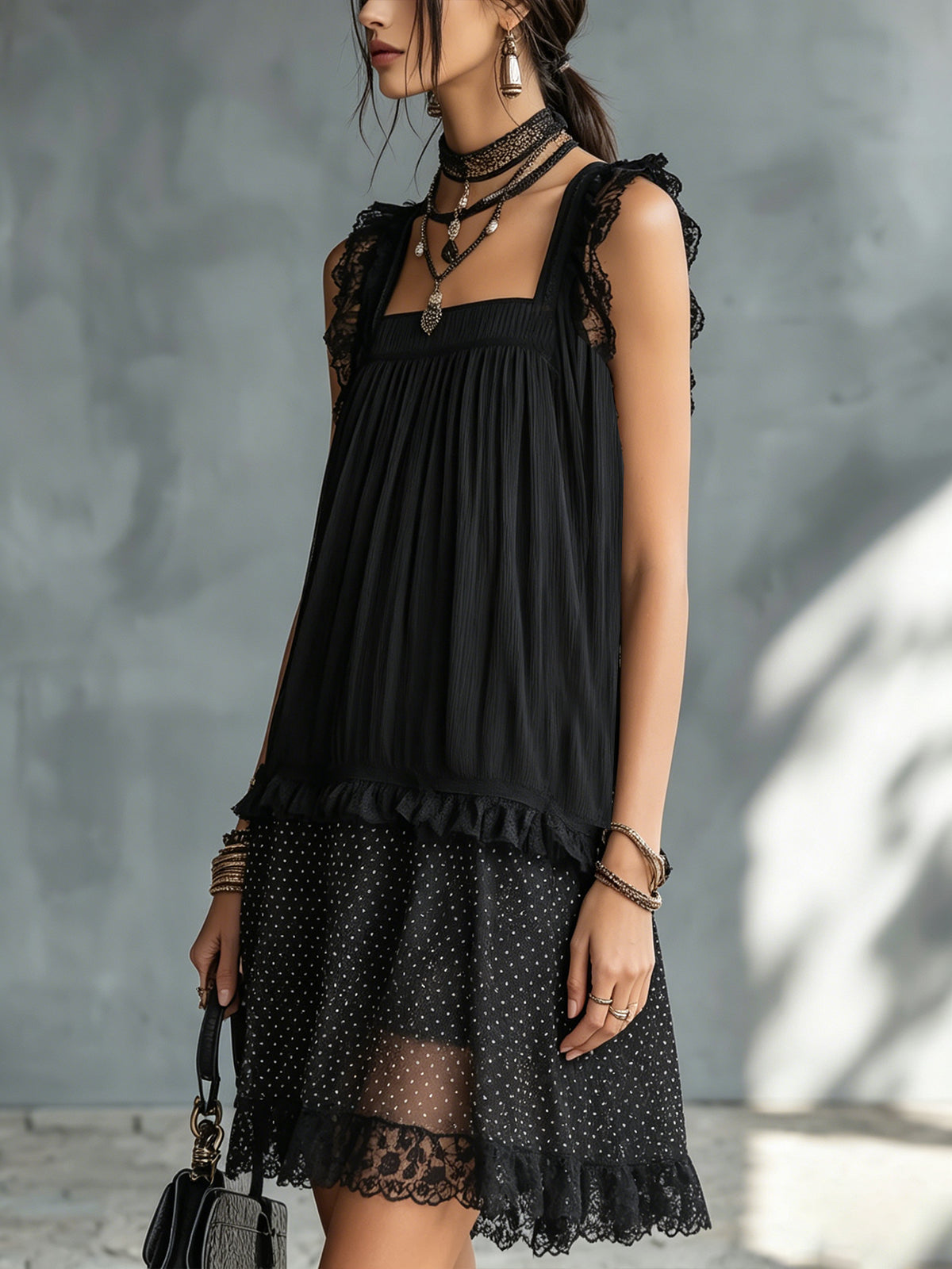 Pauline | Vestido Mini Transparente con Lunares, Volantes y Bordes de Encaje Negro