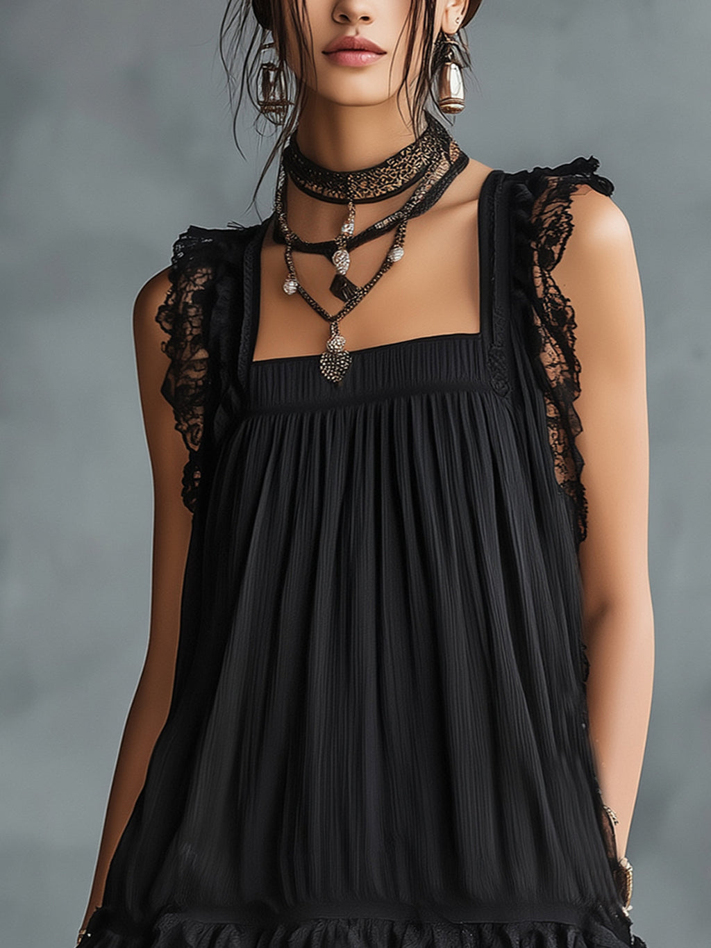 Pauline | Vestido Mini Transparente con Lunares, Volantes y Bordes de Encaje Negro