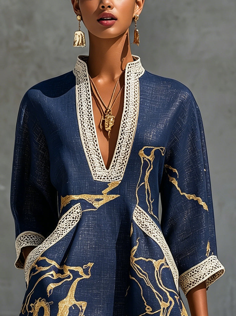 Cosette | Vestido Mini de Encaje de Crochet Azul Marino con Motivos Dorados y Escote en V