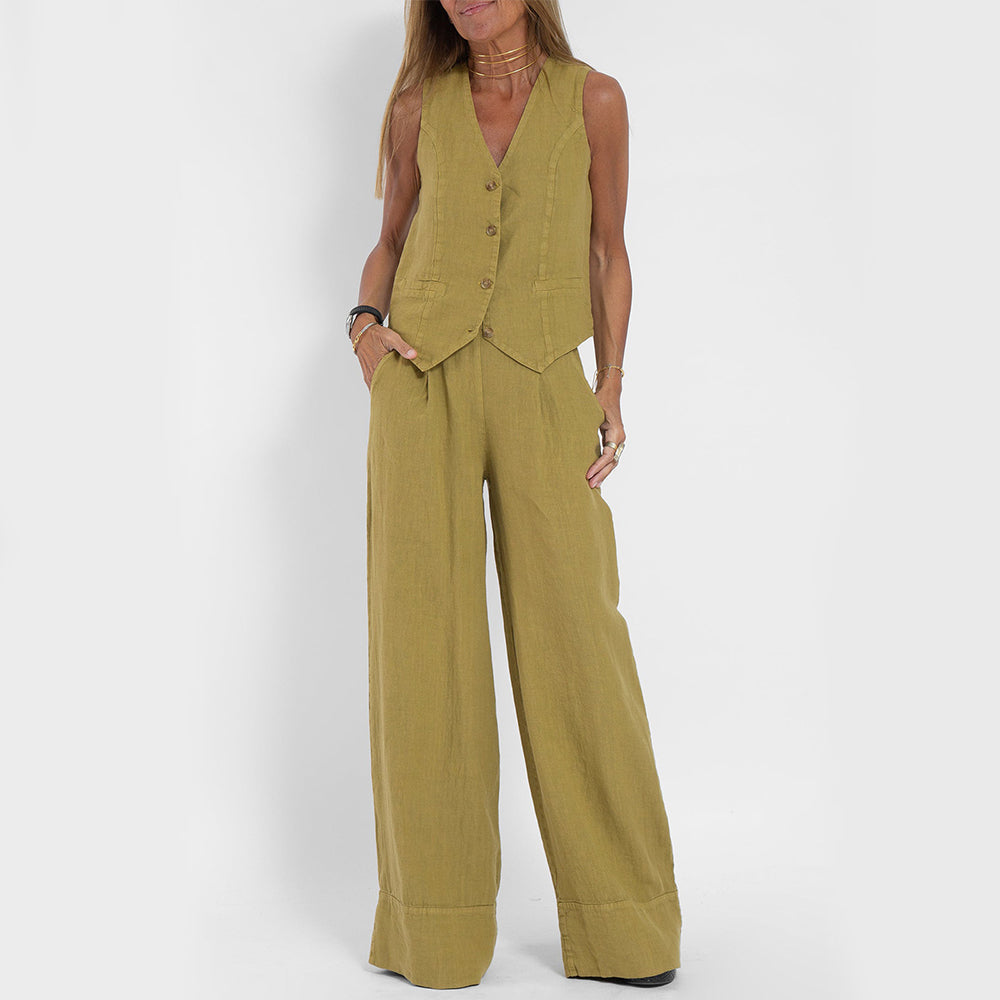 Top estivo senza maniche e pantaloni dritti larghi