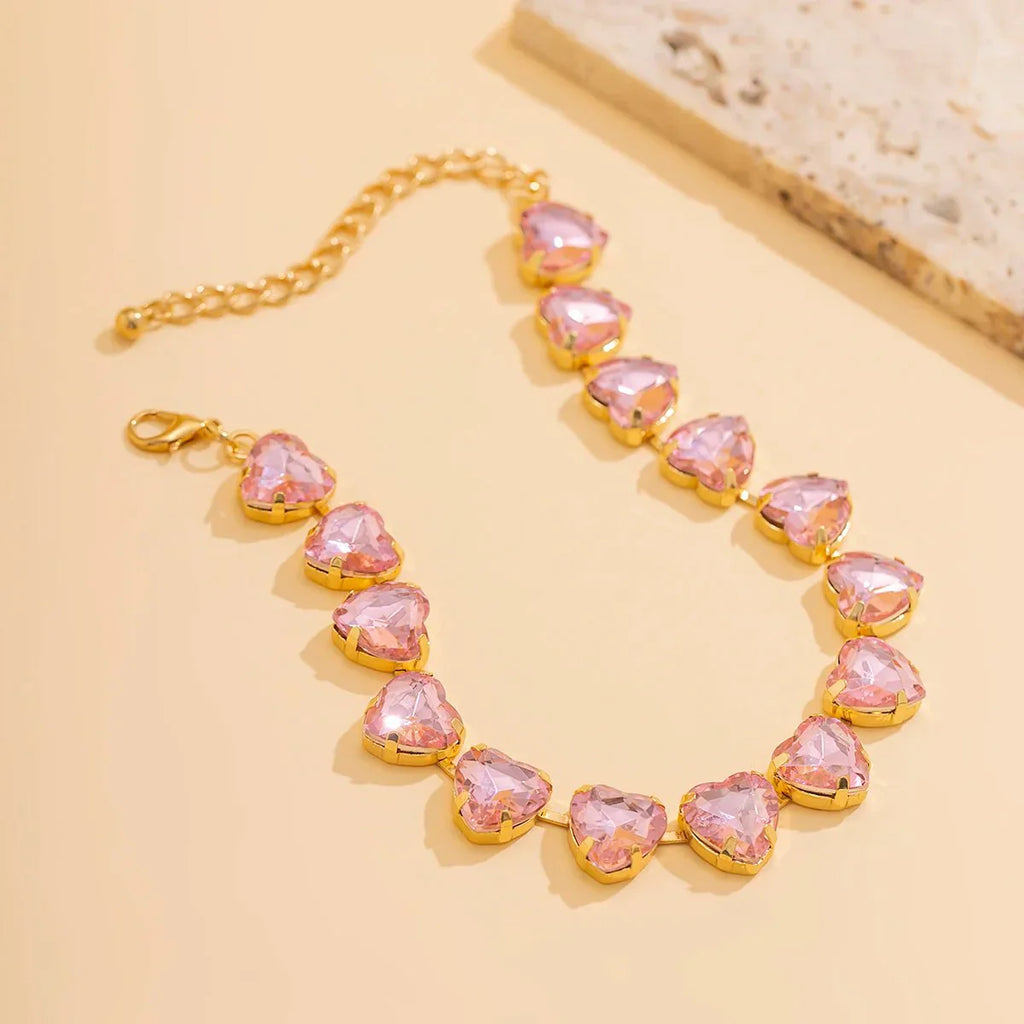Gargantilla con forma de corazón de cristal