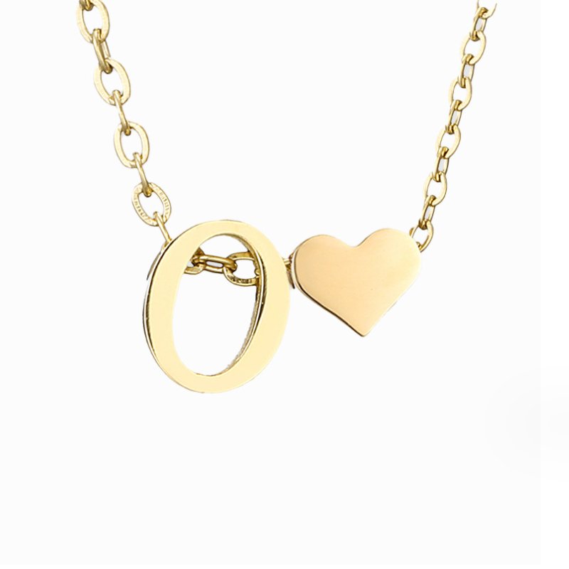 Collar Inicial Intemporal con Colgante en Corazón