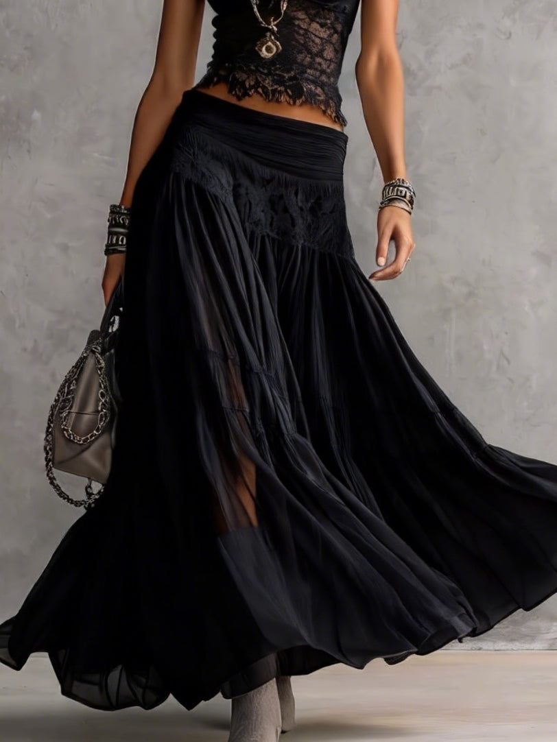 Top Nero in Pizzo Trasparente con Pannelli e Gonna Maxy Plissettata