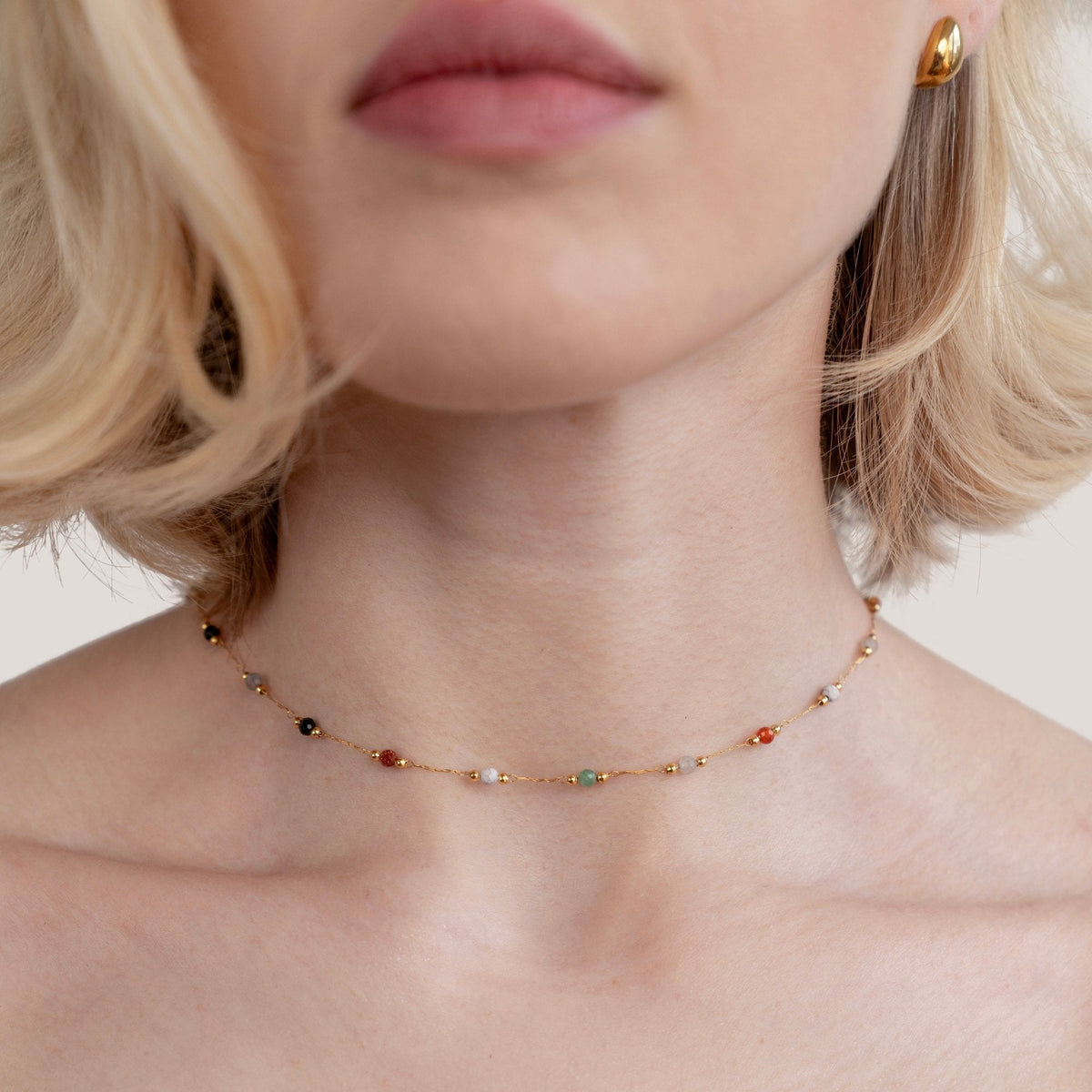 Collier Minimalista con Piedra