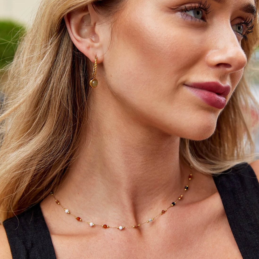 Collier Minimalista con Piedra