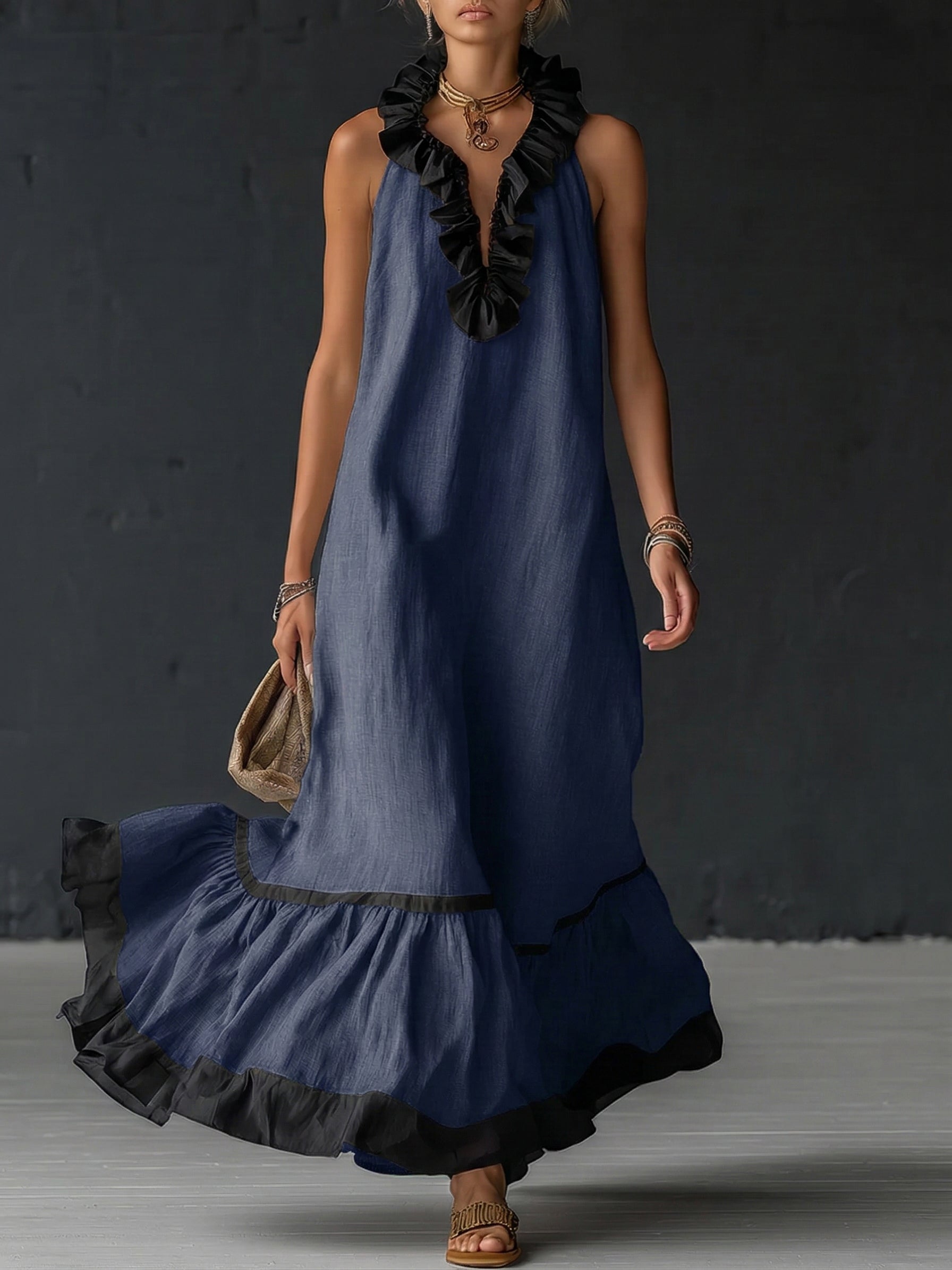 Vestito maxi elegante e romantico con volant e blocchi di colore